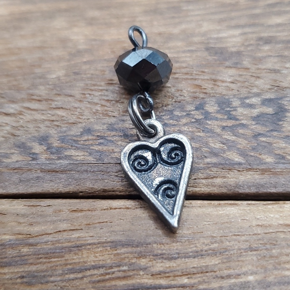 Gothic drop heart pendant
